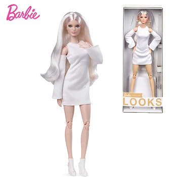 Barbie Semnătura Arata Papusa Blonda Complet Posable Papusa De Moda Purtand Rochie Albă, Cizme Cu Platforma Fata De Jucărie Cadou De Ziua De Nastere