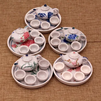 Mini Kung Fu Set de Ceai Costume=1Teapot+1Tea Tava +4 Cesti Stil Chinezesc casă de Păpuși în Miniatură Doll Camera de zi Accesorii Aleatoare Sty